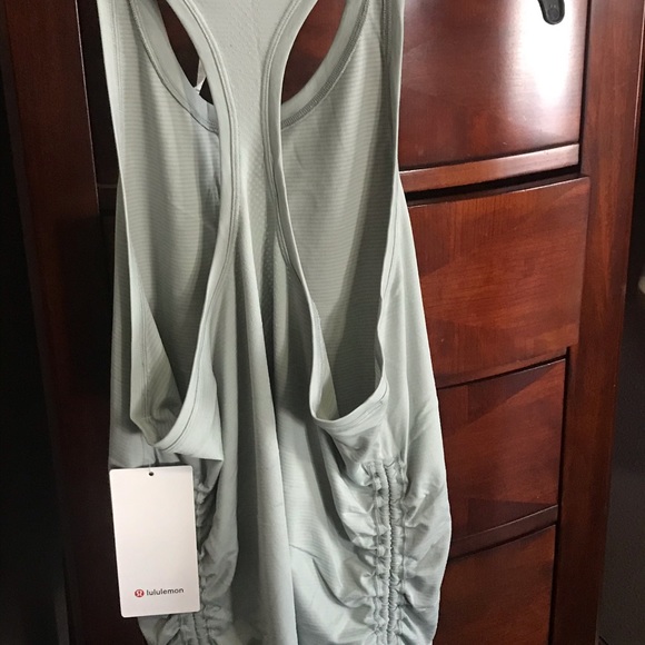 Lululemon Tank - Picture 2 of 5